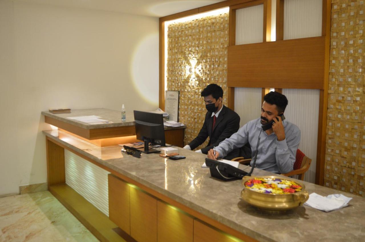 Hotel Apsara Shoranur Kültér fotó