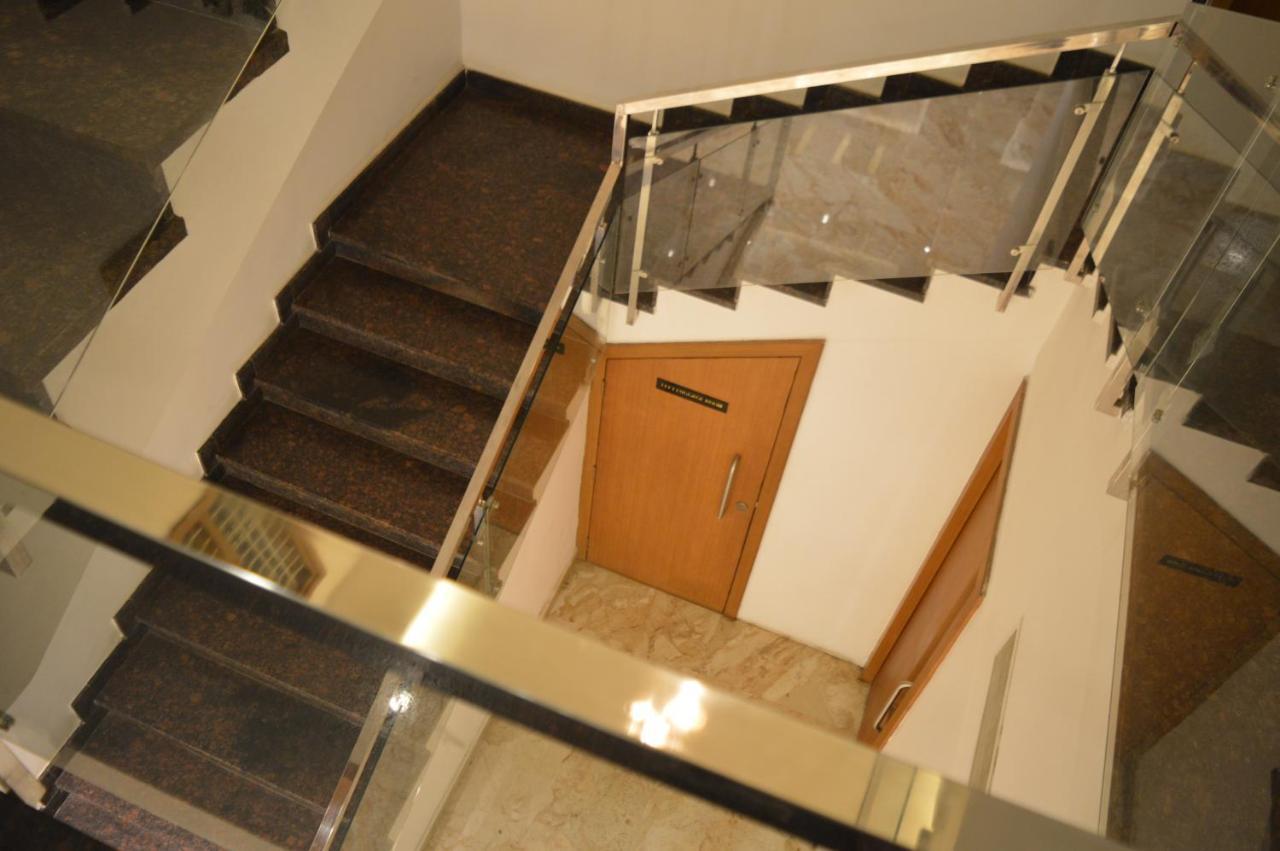 Hotel Apsara Shoranur Kültér fotó