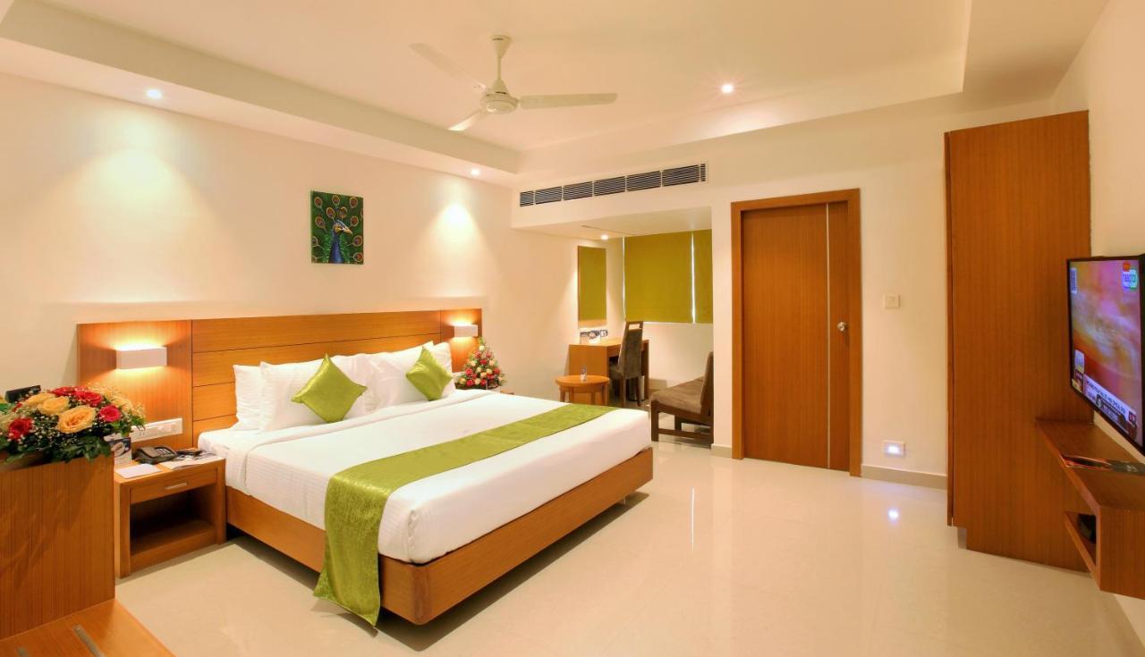 Hotel Apsara Shoranur Kültér fotó
